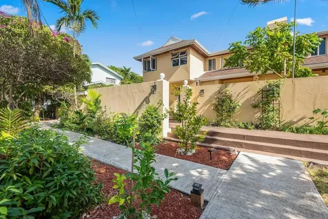 Bougainvillea Avenue 13 New Providence Paradise Island BS