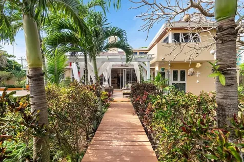 Bougainvillea Avenue 13 New Providence Paradise Island BS