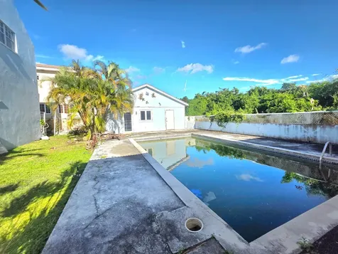 Jacaranda Drive New Providence Paradise Island BS