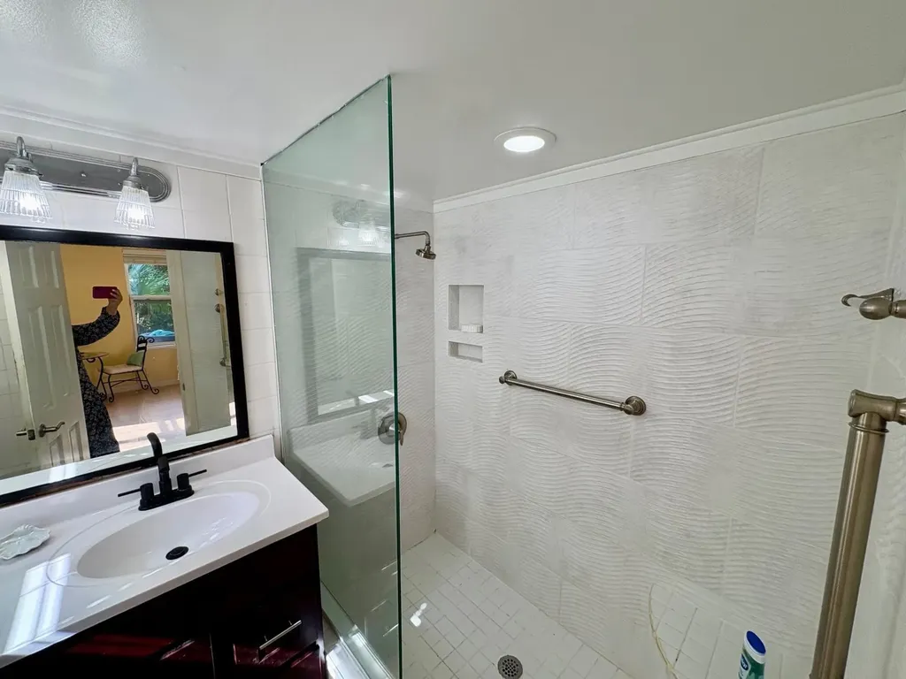 Unit 10 Eastwind Condo New Providence Paradise Island BS