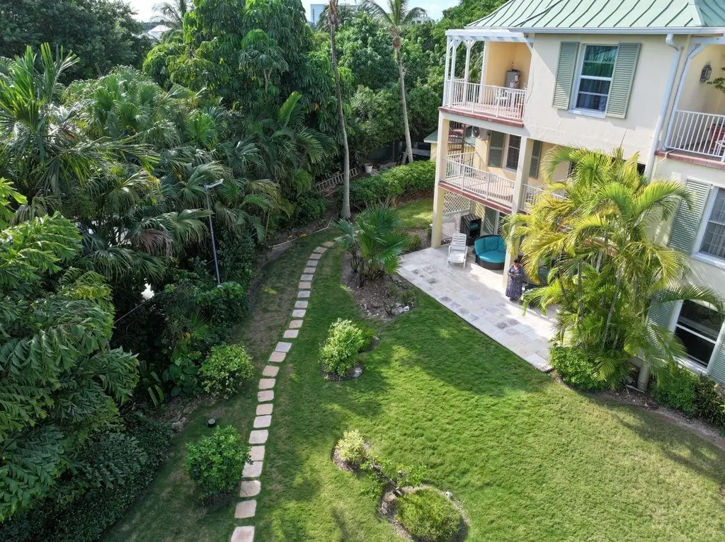 Unit 10 Eastwind Condo New Providence Paradise Island BS