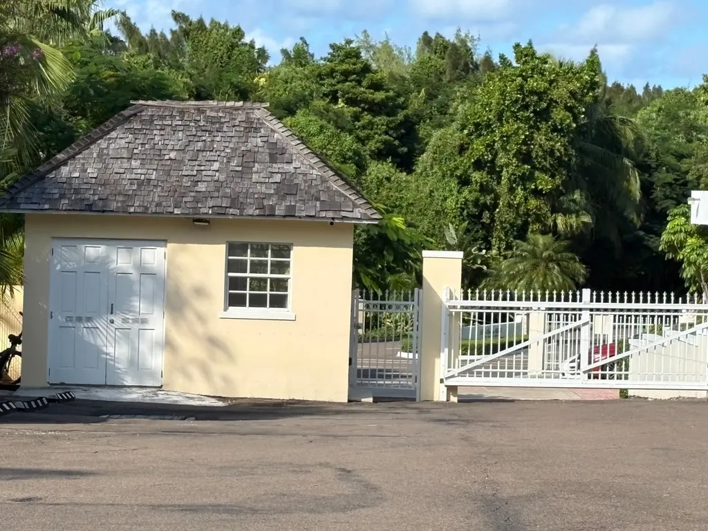 Unit 10 Eastwind Condo New Providence Paradise Island BS