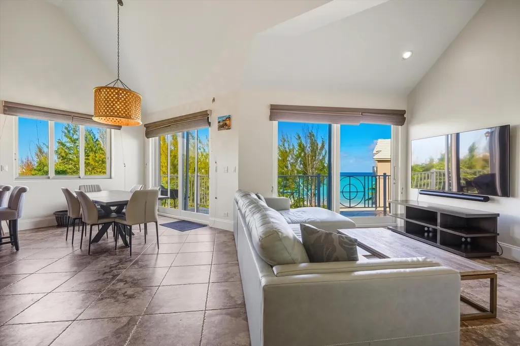 Love Beach Walk Penthouse New Providence Paradise Island BS