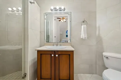 Love Beach Walk Penthouse New Providence Paradise Island BS