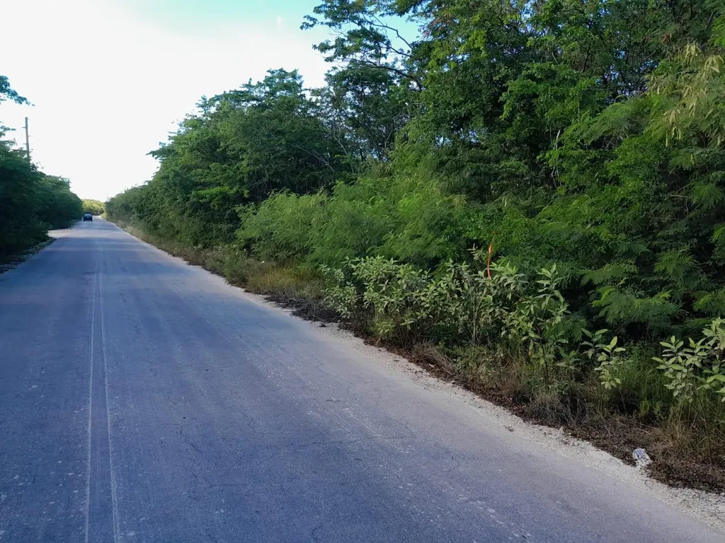 Queen's Highway Exuma BS