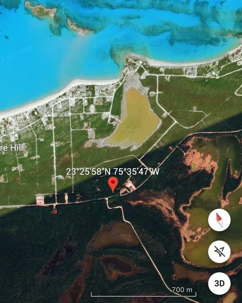Queen's Highway Exuma BS