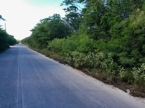 Queen's Highway Exuma BS