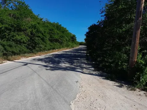 Queen's Highway Exuma BS