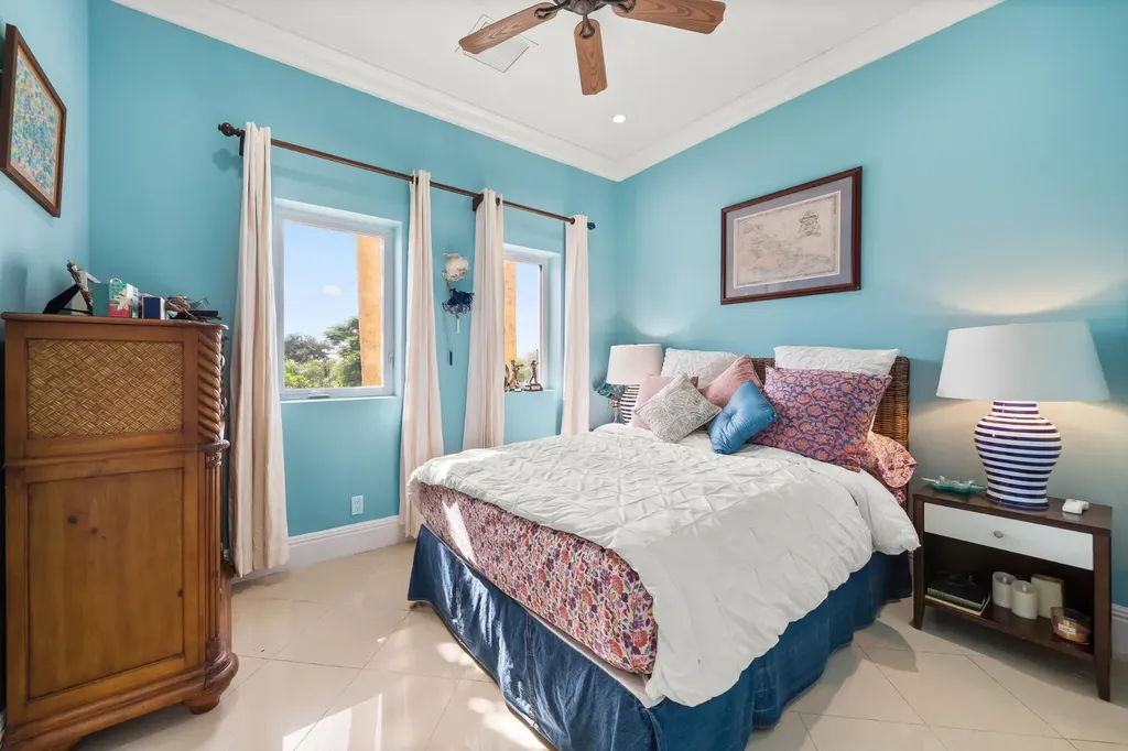 Caves Heights New Providence Paradise Island BS