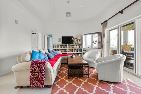 Caves Heights New Providence Paradise Island BS