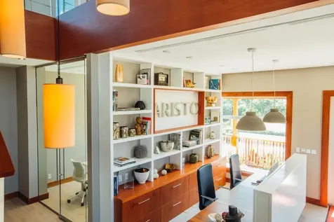 Balmoral Office New Providence Paradise Island BS