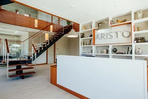 Balmoral Office New Providence Paradise Island BS