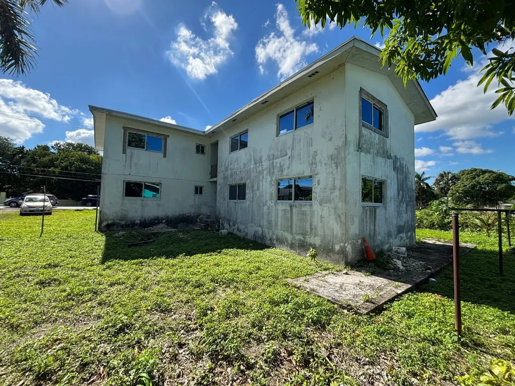 Farrington Road New Providence Paradise Island BS