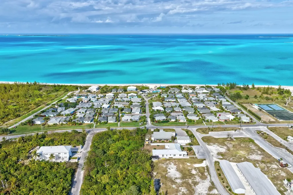 Sea Bean, Beach Villas Abaco BS