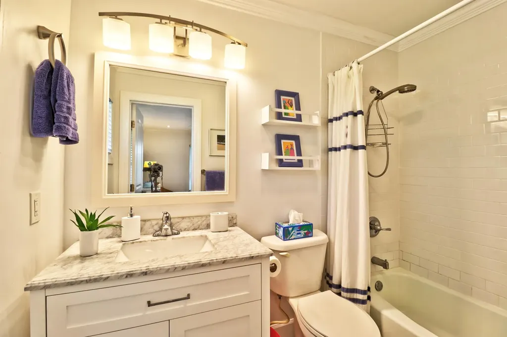 Sea Bean, Beach Villas Abaco BS