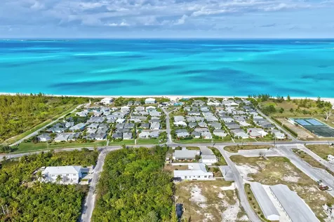 Sea Bean, Beach Villas Abaco BS