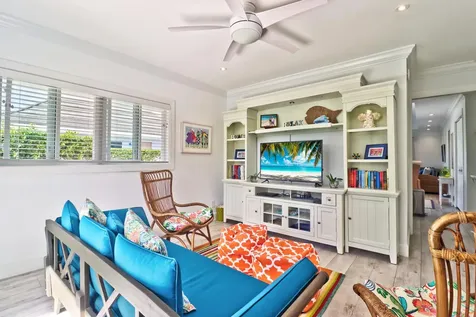 Sea Bean, Beach Villas Abaco BS