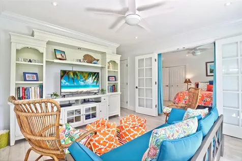 Sea Bean, Beach Villas Abaco BS