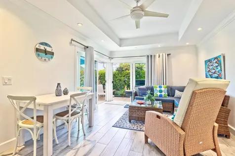 Sea Bean, Beach Villas Abaco BS