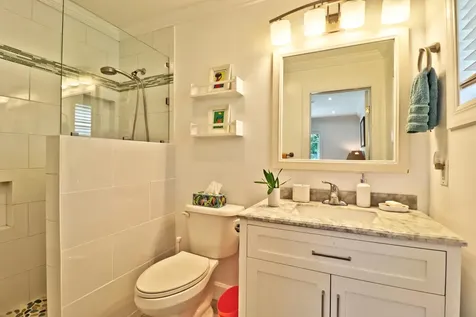 Sea Bean, Beach Villas Abaco BS