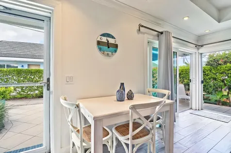 Sea Bean, Beach Villas Abaco BS