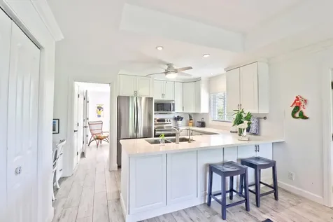 Sea Bean, Beach Villas Abaco BS