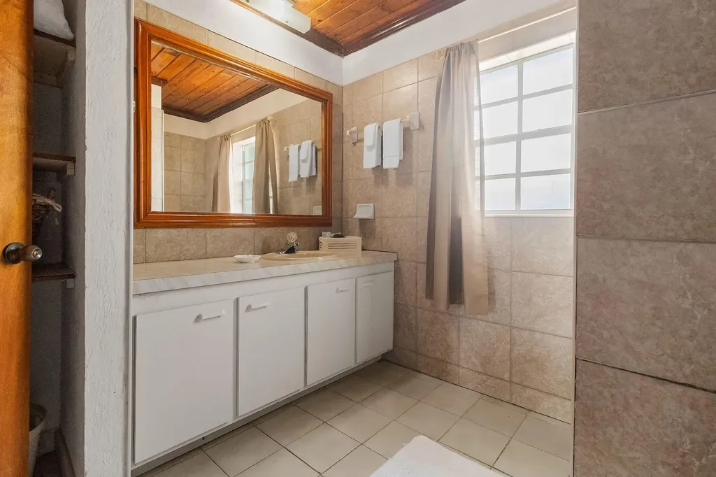 Unique Village Eleuthera BS