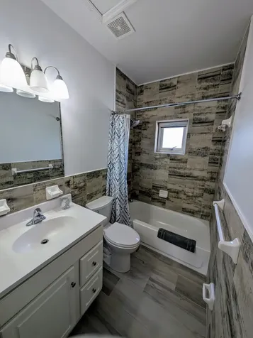 Diamonds Row 3 Grand Bahama Freeport BS