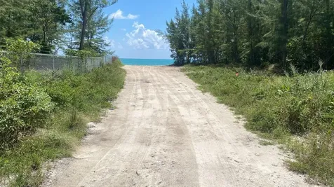 Diamonds Row 3 Grand Bahama Freeport BS