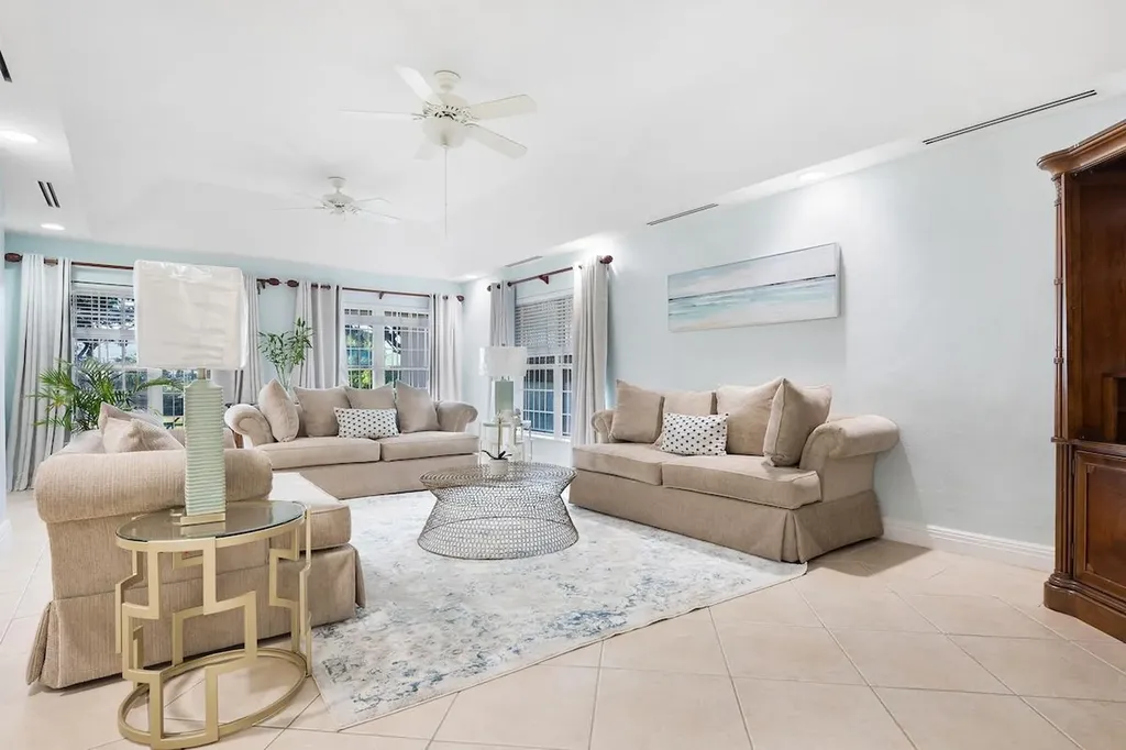 Ocean Cliff Condo New Providence Paradise Island BS