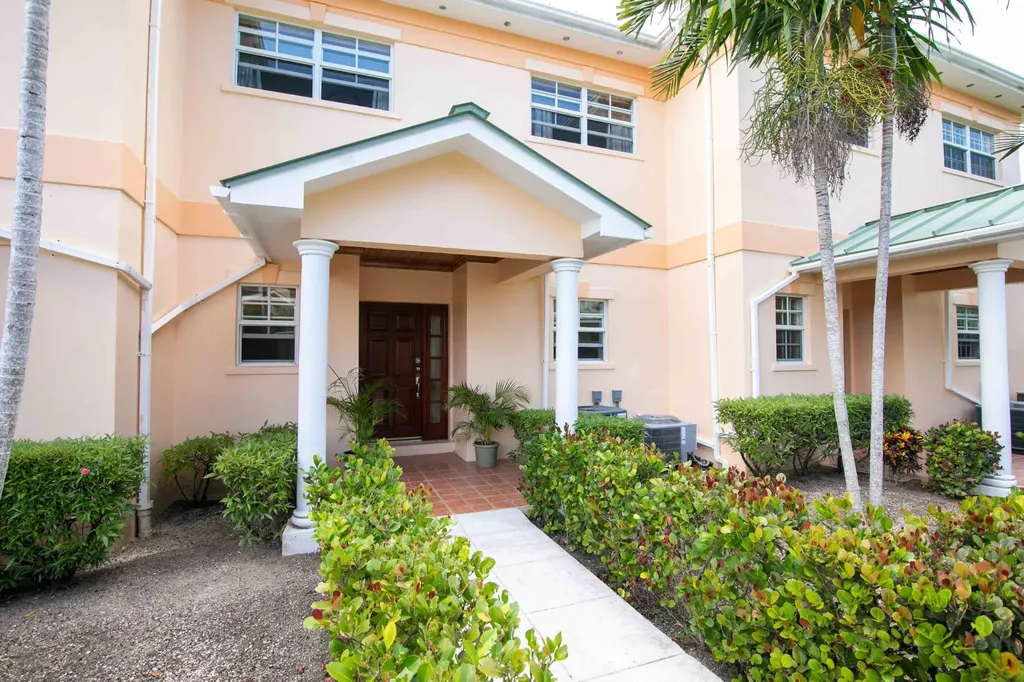 Ocean Cliff Condo New Providence Paradise Island BS