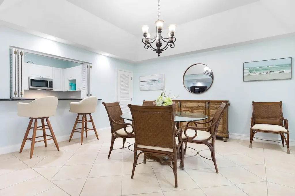 Ocean Cliff Condo New Providence Paradise Island BS