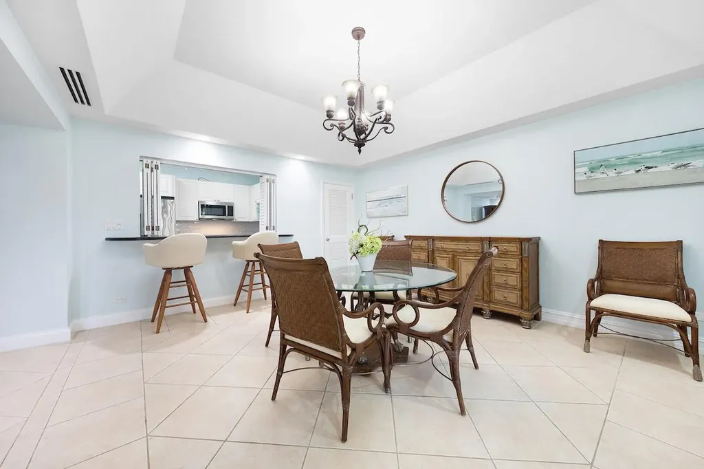 Ocean Cliff Condo New Providence Paradise Island BS