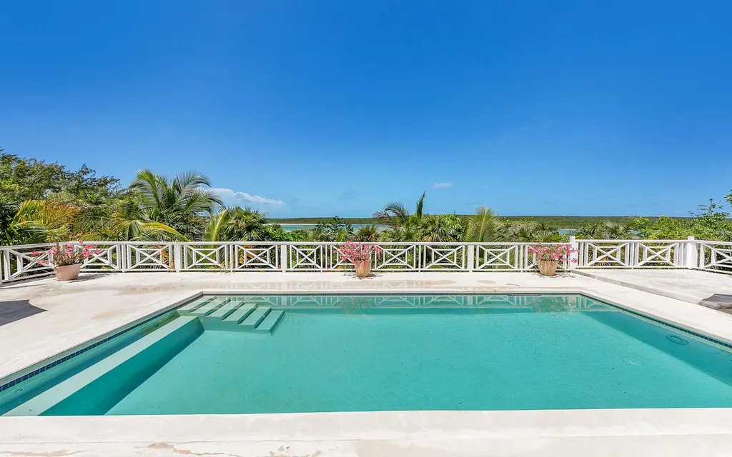 Lot 72, Whatavue Eleuthera BS