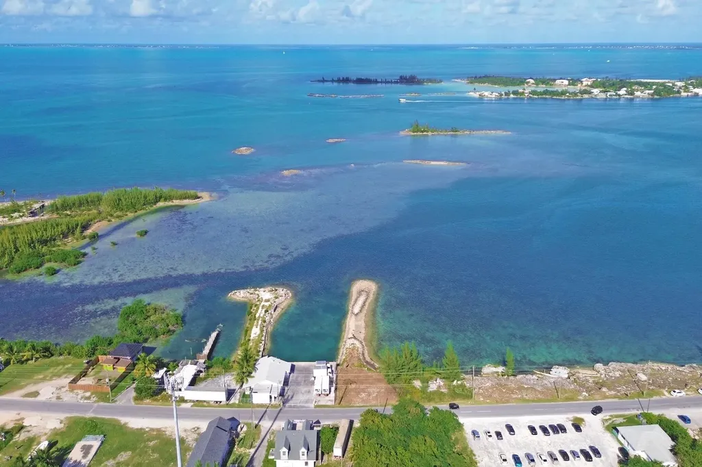 Dundas Town Waterfront Lo Abaco BS