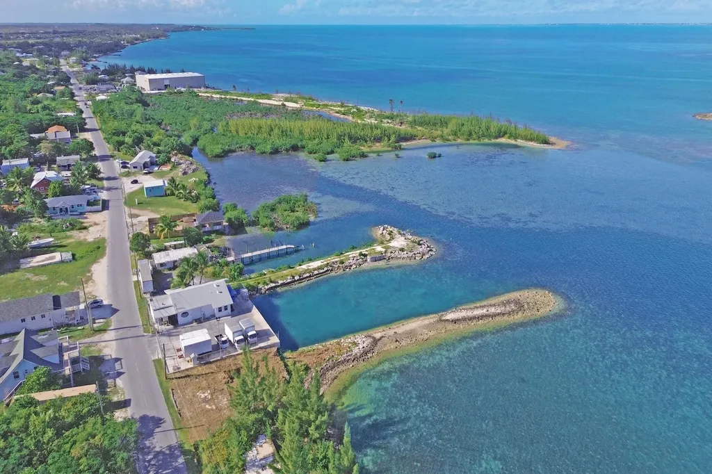 Dundas Town Waterfront Lo Abaco BS