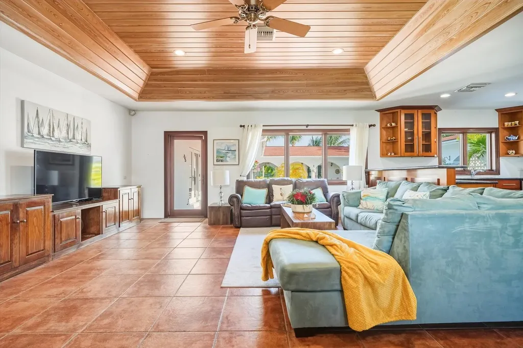 Pineseed Road 15 New Providence Paradise Island BS