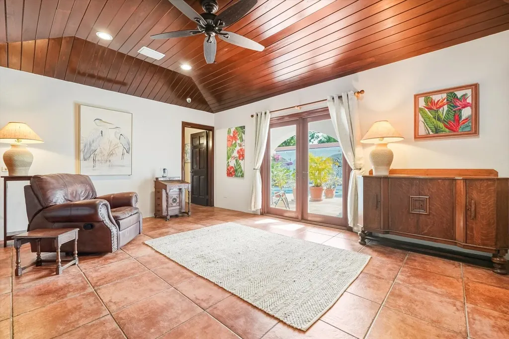 Pineseed Road 15 New Providence Paradise Island BS