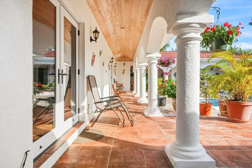 Pineseed Road 15 New Providence Paradise Island BS