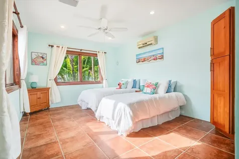 Pineseed Road 15 New Providence Paradise Island BS