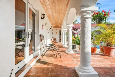 Pineseed Road 15 New Providence Paradise Island BS