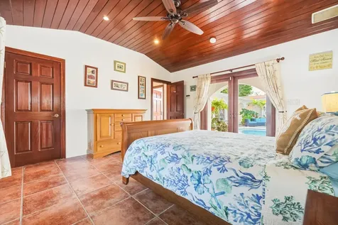 Pineseed Road 15 New Providence Paradise Island BS