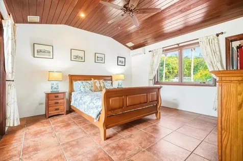 Pineseed Road 15 New Providence Paradise Island BS