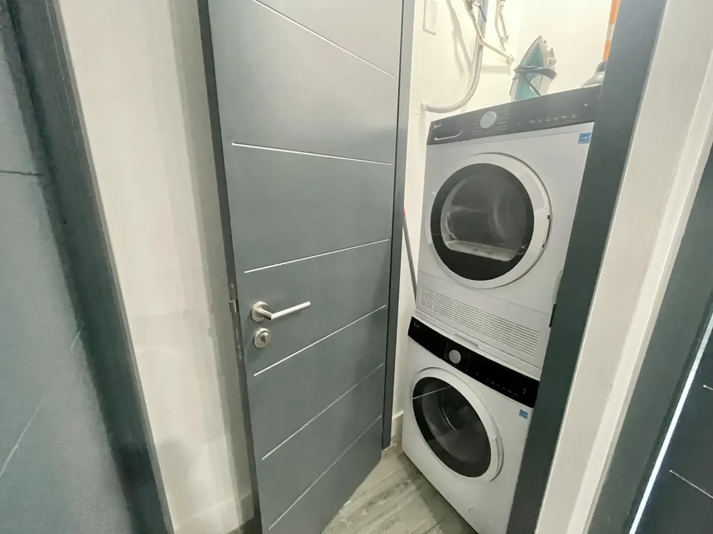 West Bay Street 9 New Providence Paradise Island BS