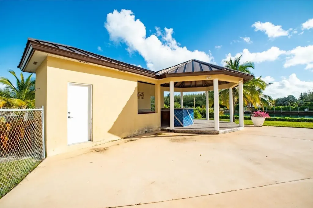 Bayview Drive Grand Bahama Freeport BS