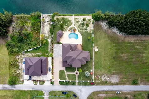 Bayview Drive Grand Bahama Freeport BS