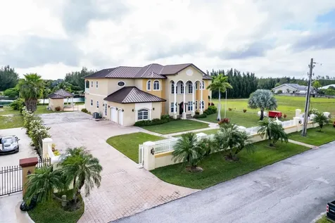 Bayview Drive Grand Bahama Freeport BS