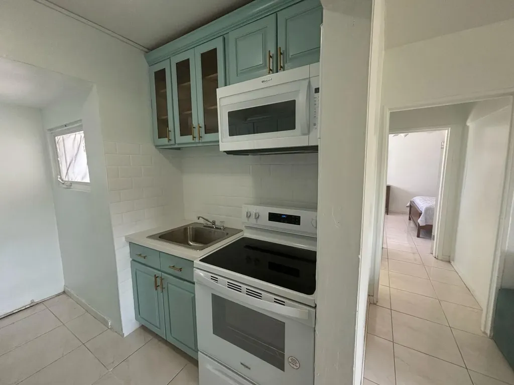 Mediterraneo Apartments New Providence Paradise Island BS