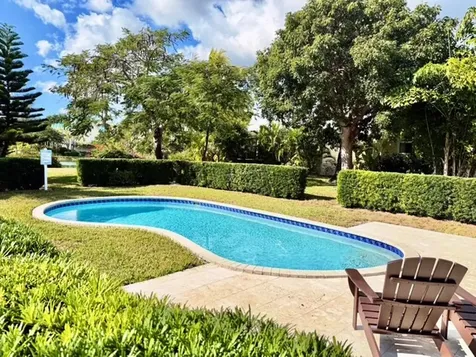 18 Shoreline Grand Bahama Freeport BS