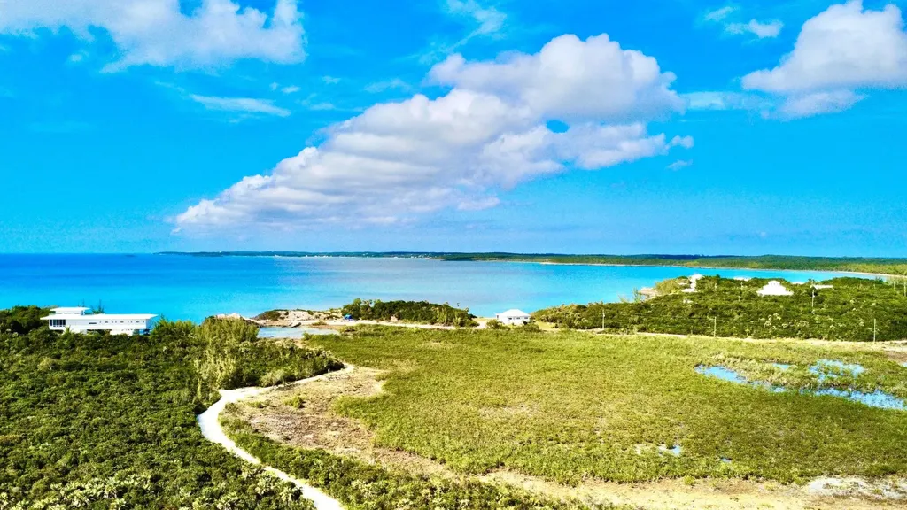 Eleuth Kemp's Creek Lot#3 Eleuthera BS
